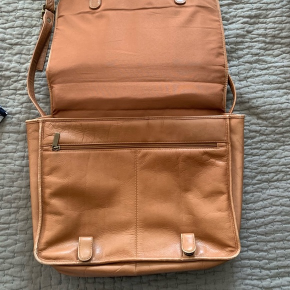 Vintage Wilson’s Leather briefcase - Picture 4 of 11